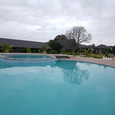 Q Mango Resort Rāmanagaram Kültér fotó
