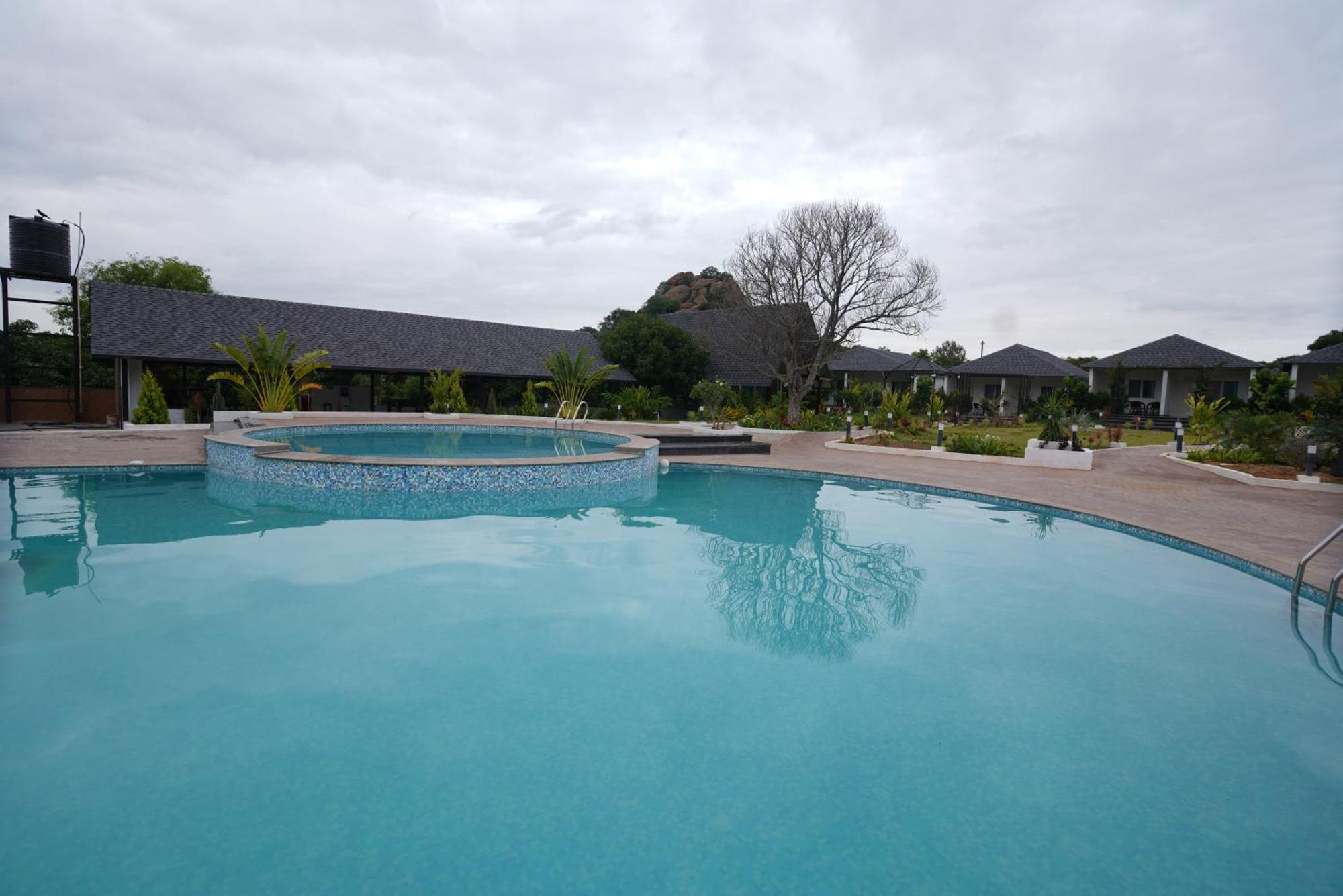 Q Mango Resort Rāmanagaram Kültér fotó